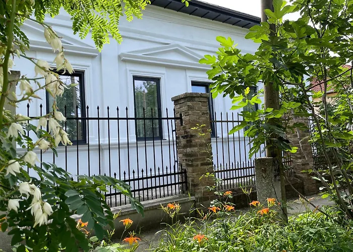 Wagner Villa 902 With Free Private Parking Budapest